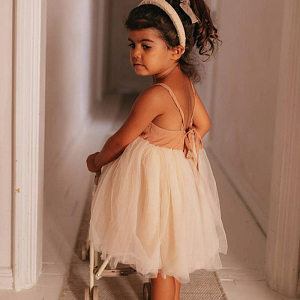 Платье принцессы Mrs. Ertha "Rosie Nude", кремовое